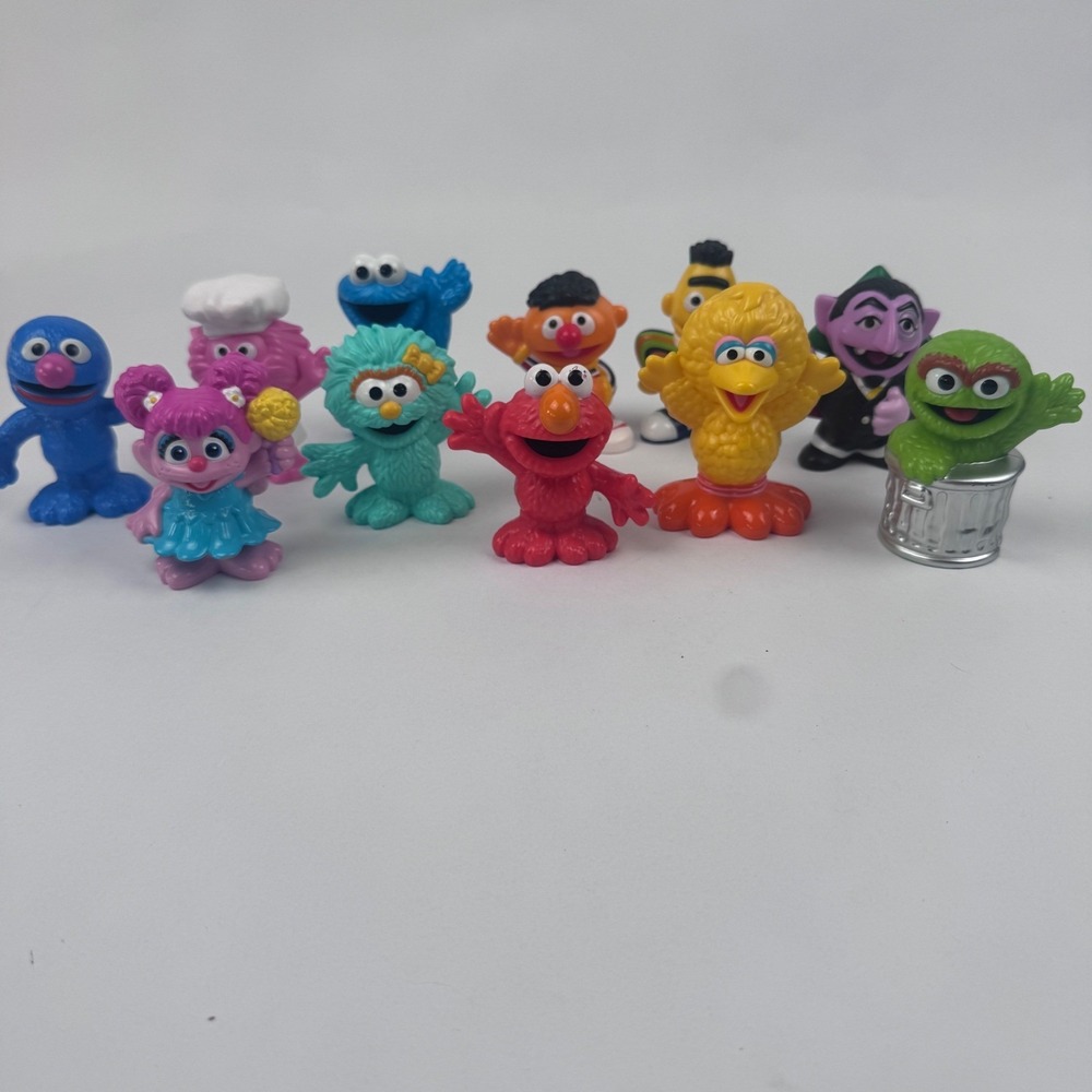 Sesame Street Hasbro Lot of 11 Figures Cake Topper 2013 Elmo Big Bird Cookie